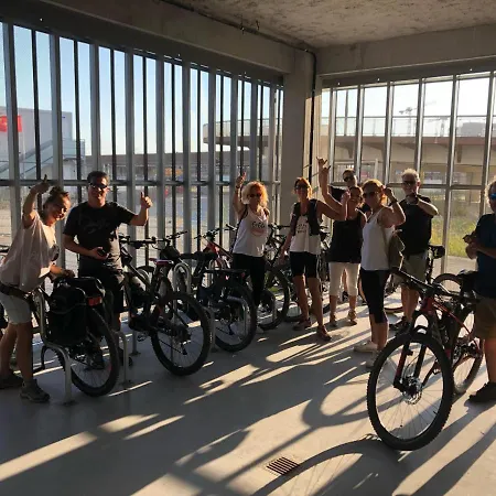 ホテル Centre Gare Saint-jean 3*