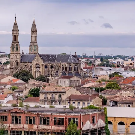 Centre Gare Saint-jean ホテル 3*