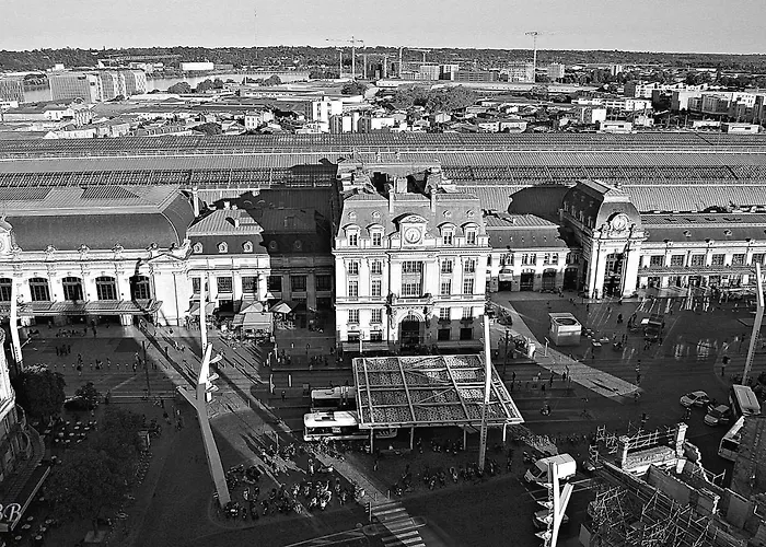Centre Gare Saint-jean Hotel