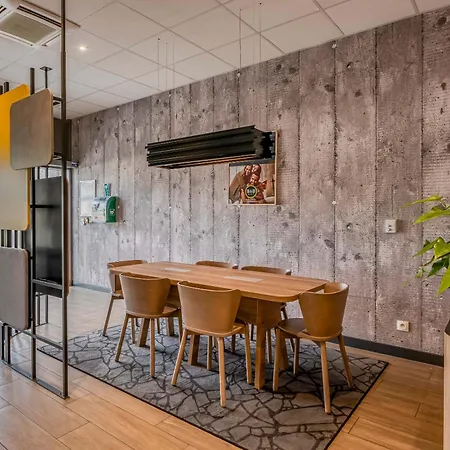 Centre Gare Saint-jean Отель 3*