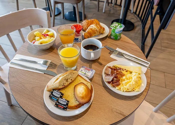 Centre Gare Saint-jean מלון