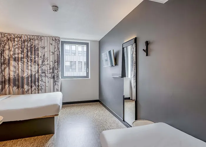 מלון Centre Gare Saint-jean