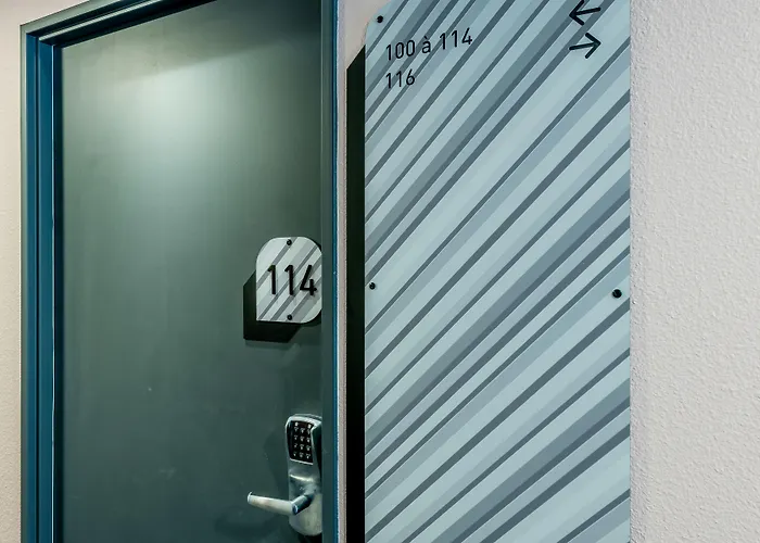 Centre Gare Saint-jean מלון 3*