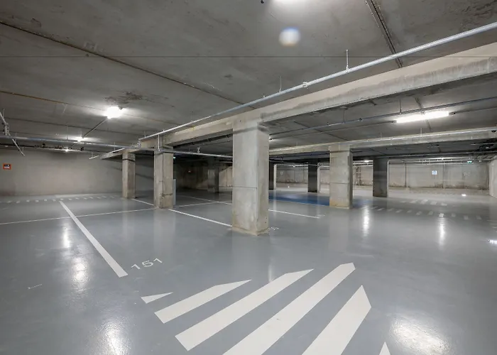 Centre Gare Saint-jean מלון 3*