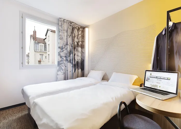 Centre Gare Saint-jean Hotel